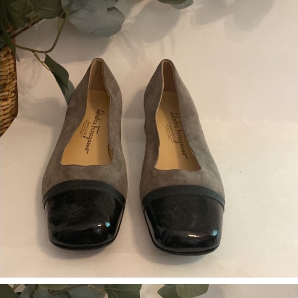 Salvatore Ferragamo Flats. Great condition.